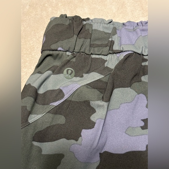 Lululemon keep moving high rise- full length - Picture 4 of 9